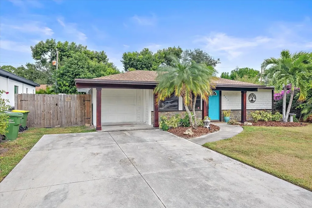 2313 Loma Linda Street Sarasota FL 34239