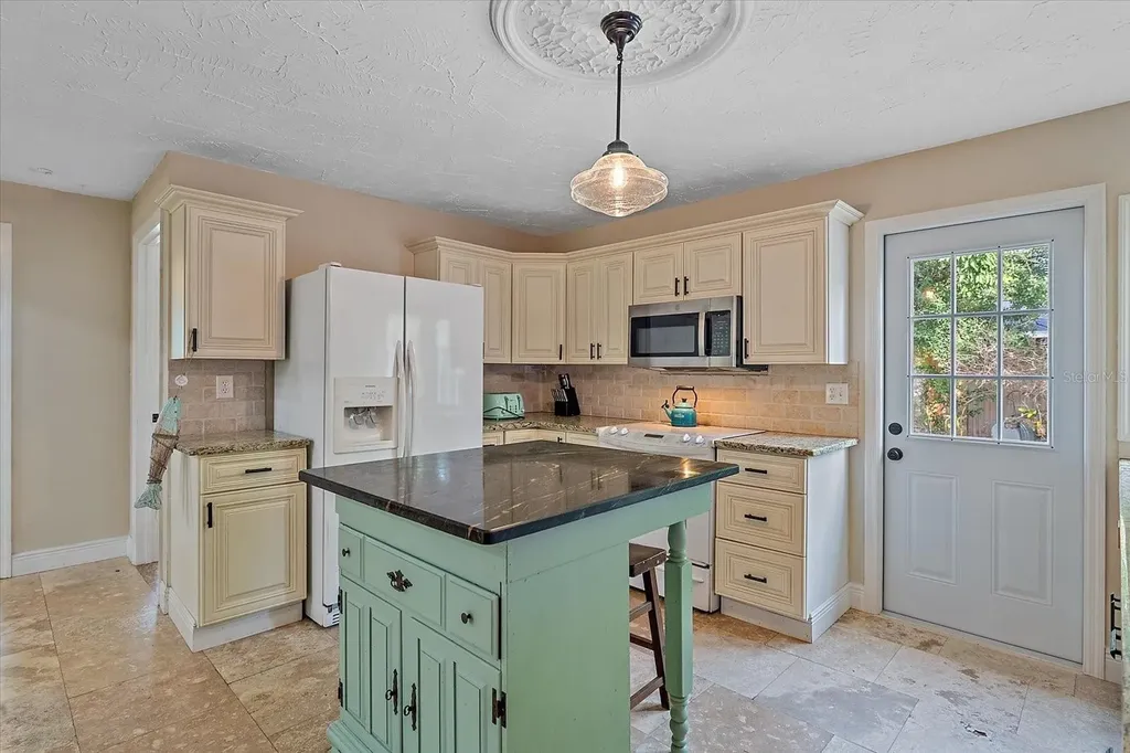 2313 Loma Linda Street Sarasota FL 34239