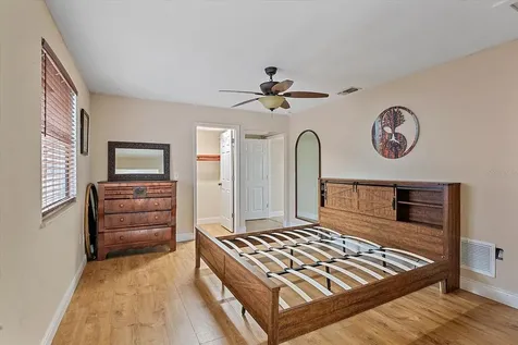2313 Loma Linda Street Sarasota FL 34239