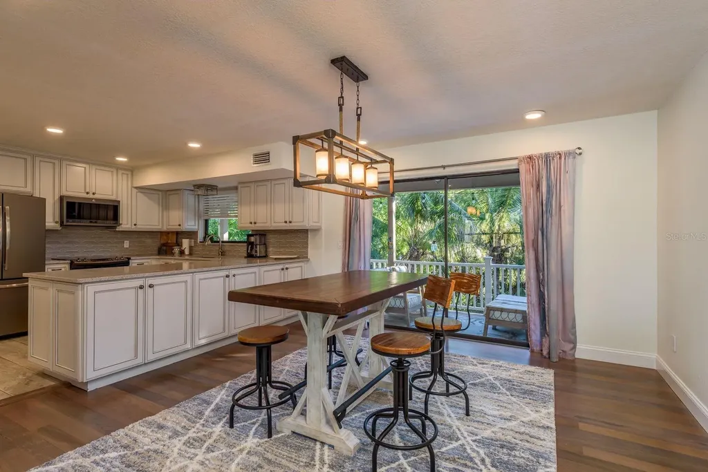 758 Claudia Palm Harbor FL 34683