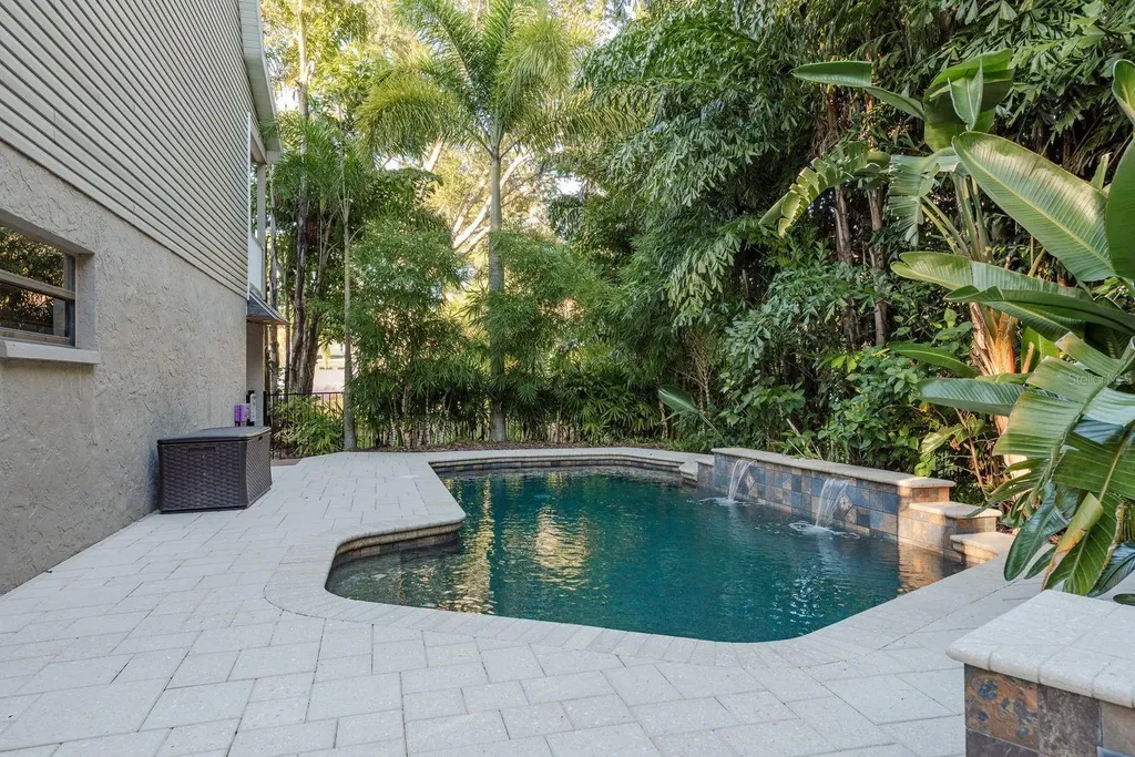 758 Claudia Palm Harbor FL 34683