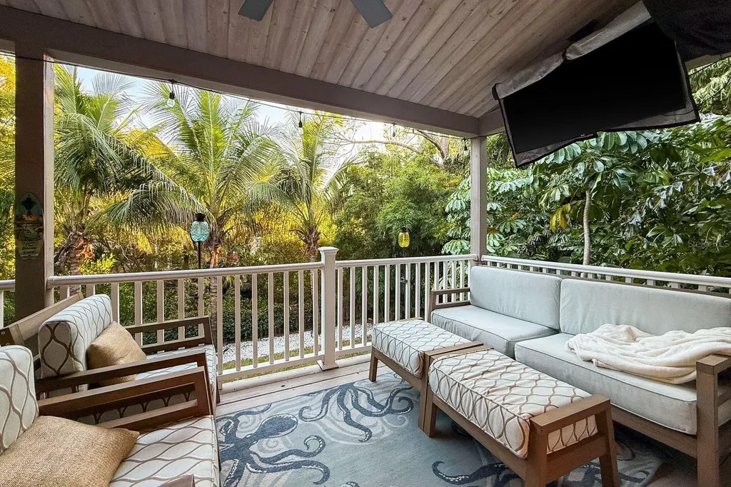 758 Claudia Palm Harbor FL 34683