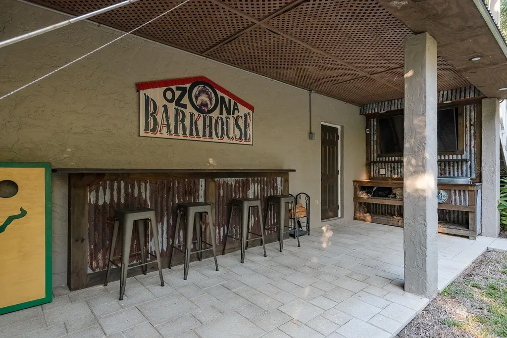 758 Claudia Palm Harbor FL 34683