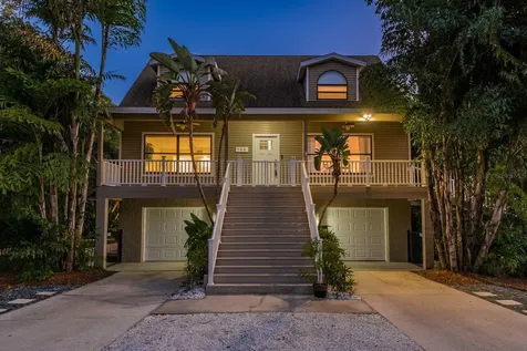 758 Claudia Palm Harbor FL 34683