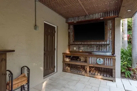 758 Claudia Palm Harbor FL 34683