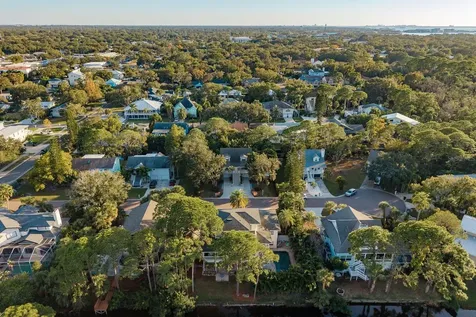 758 Claudia Palm Harbor FL 34683
