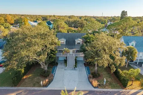 758 Claudia Palm Harbor FL 34683