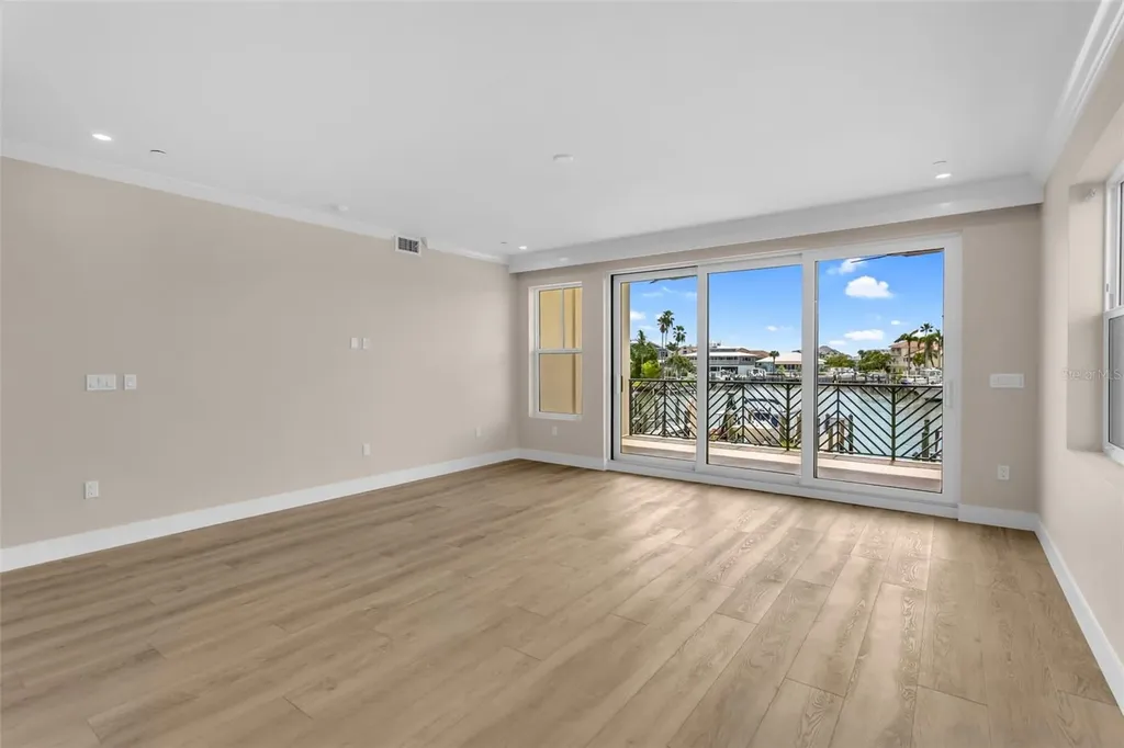455 Pinellas Bayway S Tierra Verde FL 33715