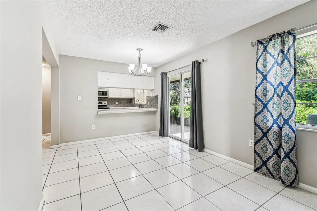 3616 Pine Knot Drive Valrico FL 33596