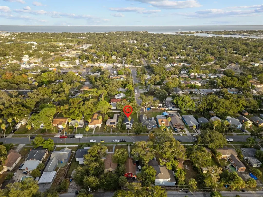2340 10th Street S St Petersburg FL 33705