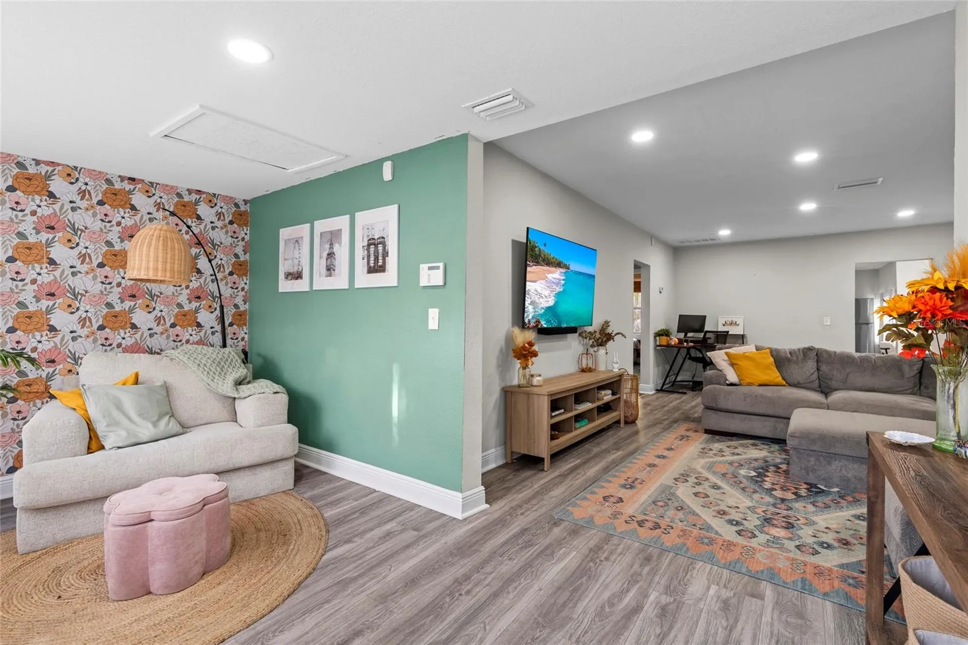 2340 10th Street S St Petersburg FL 33705