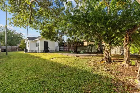 2340 10th Street S St Petersburg FL 33705