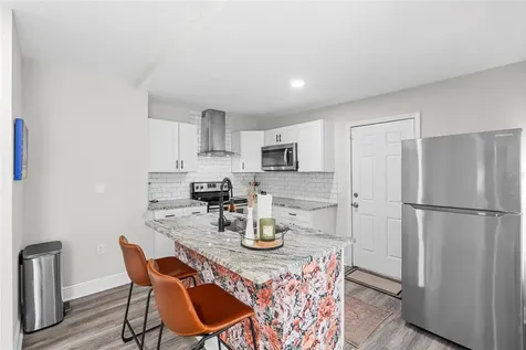 2340 10th Street S St Petersburg FL 33705