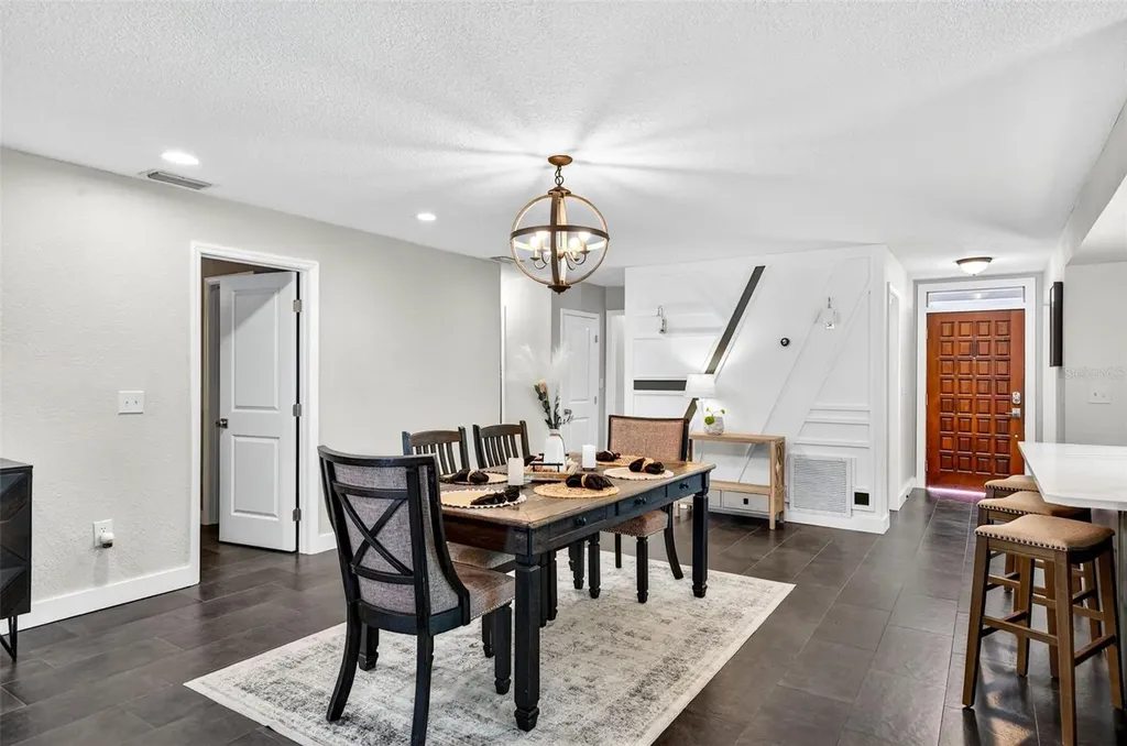 2366 Pembrook Drive Clearwater FL 33764