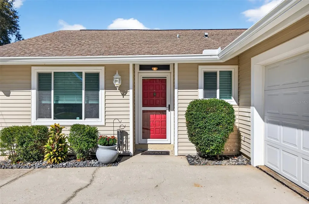 2366 Pembrook Drive Clearwater FL 33764