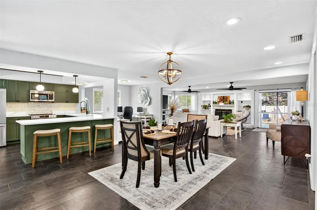 2366 Pembrook Drive Clearwater FL 33764