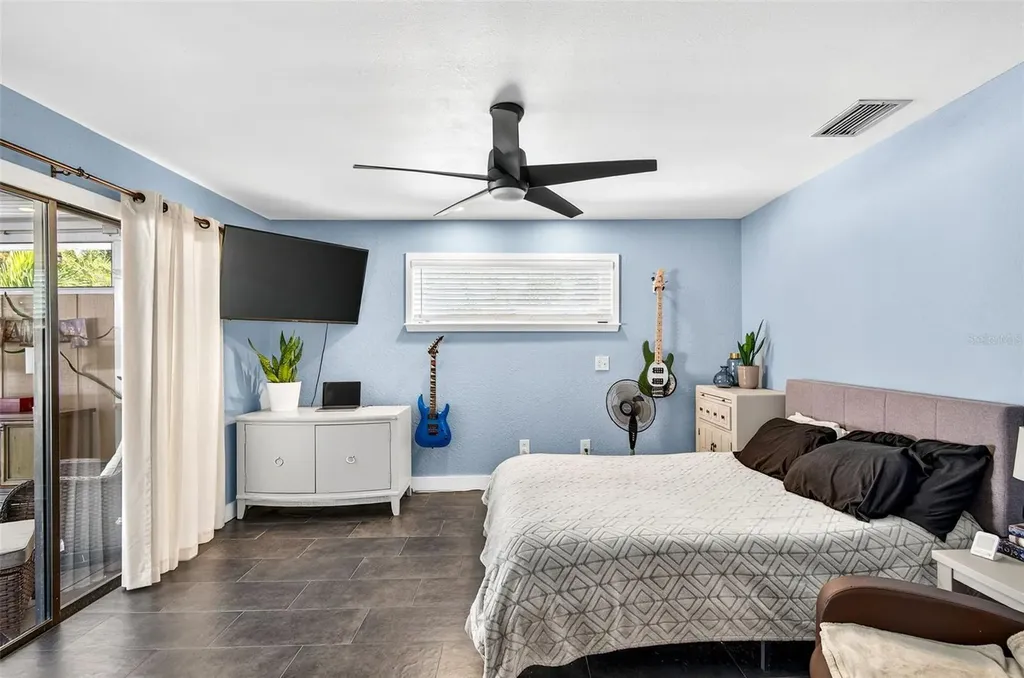 2366 Pembrook Drive Clearwater FL 33764