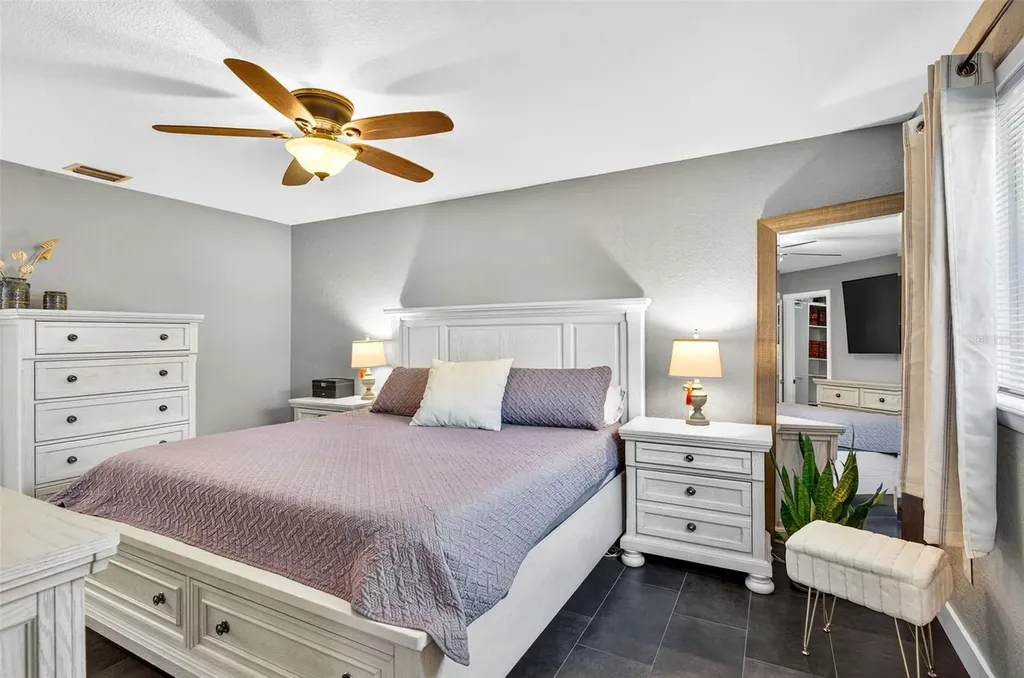 2366 Pembrook Drive Clearwater FL 33764