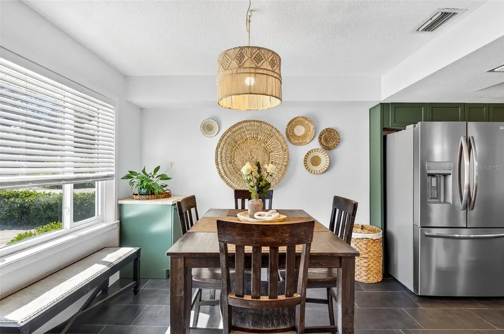 2366 Pembrook Drive Clearwater FL 33764