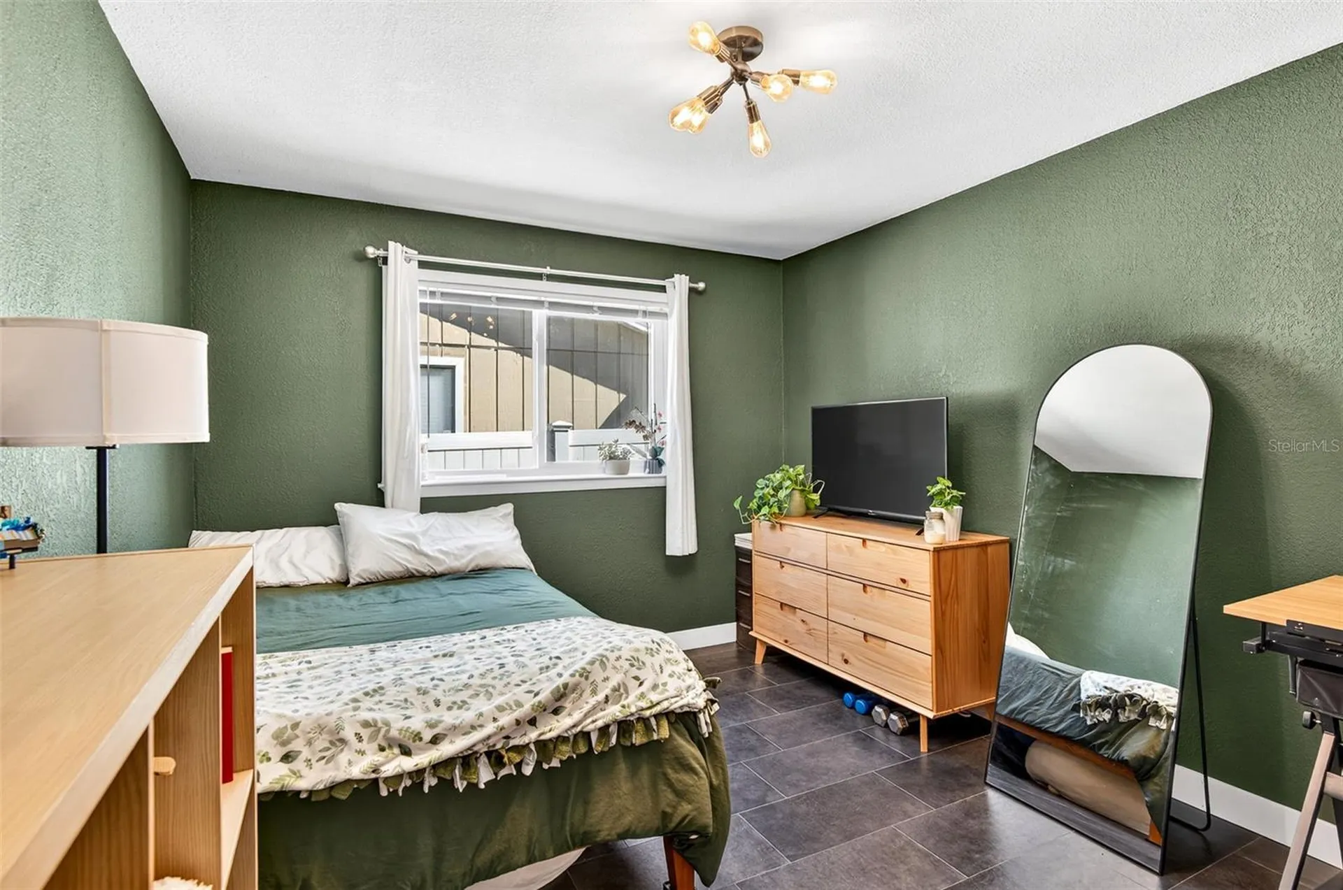 2366 Pembrook Drive Clearwater FL 33764