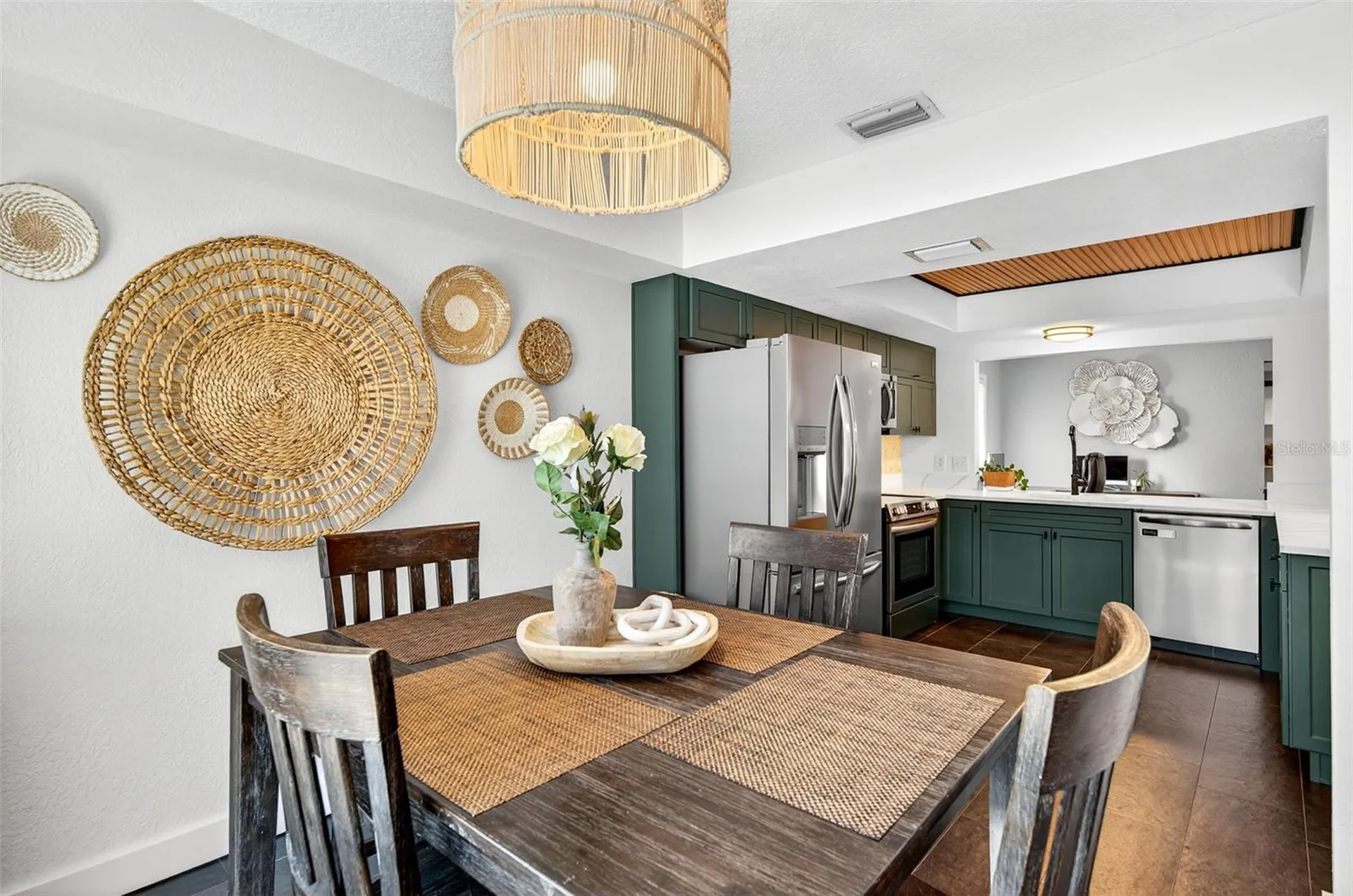 2366 Pembrook Drive Clearwater FL 33764