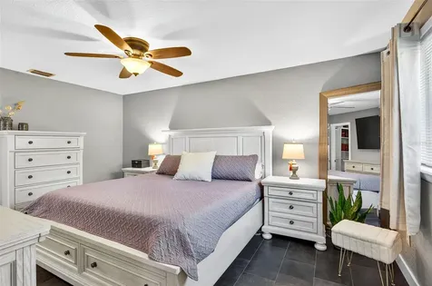 2366 Pembrook Drive Clearwater FL 33764