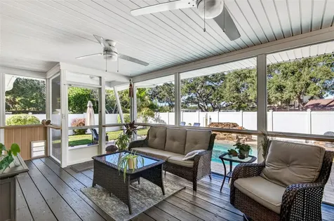 2366 Pembrook Drive Clearwater FL 33764
