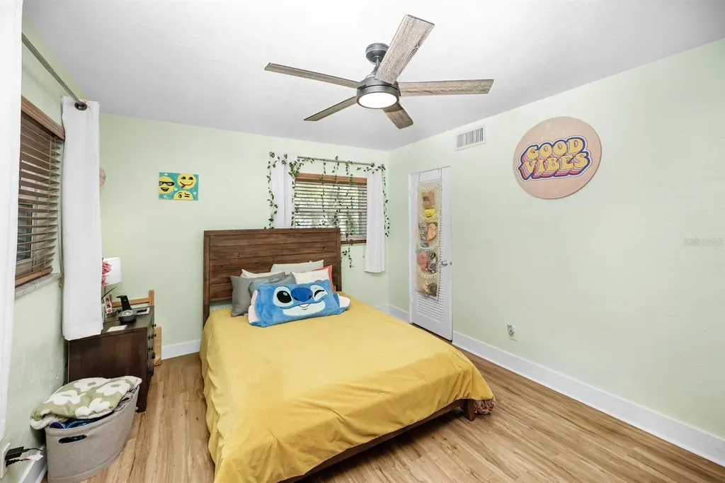 510 Lewis Boulevard SE St Petersburg FL 33705