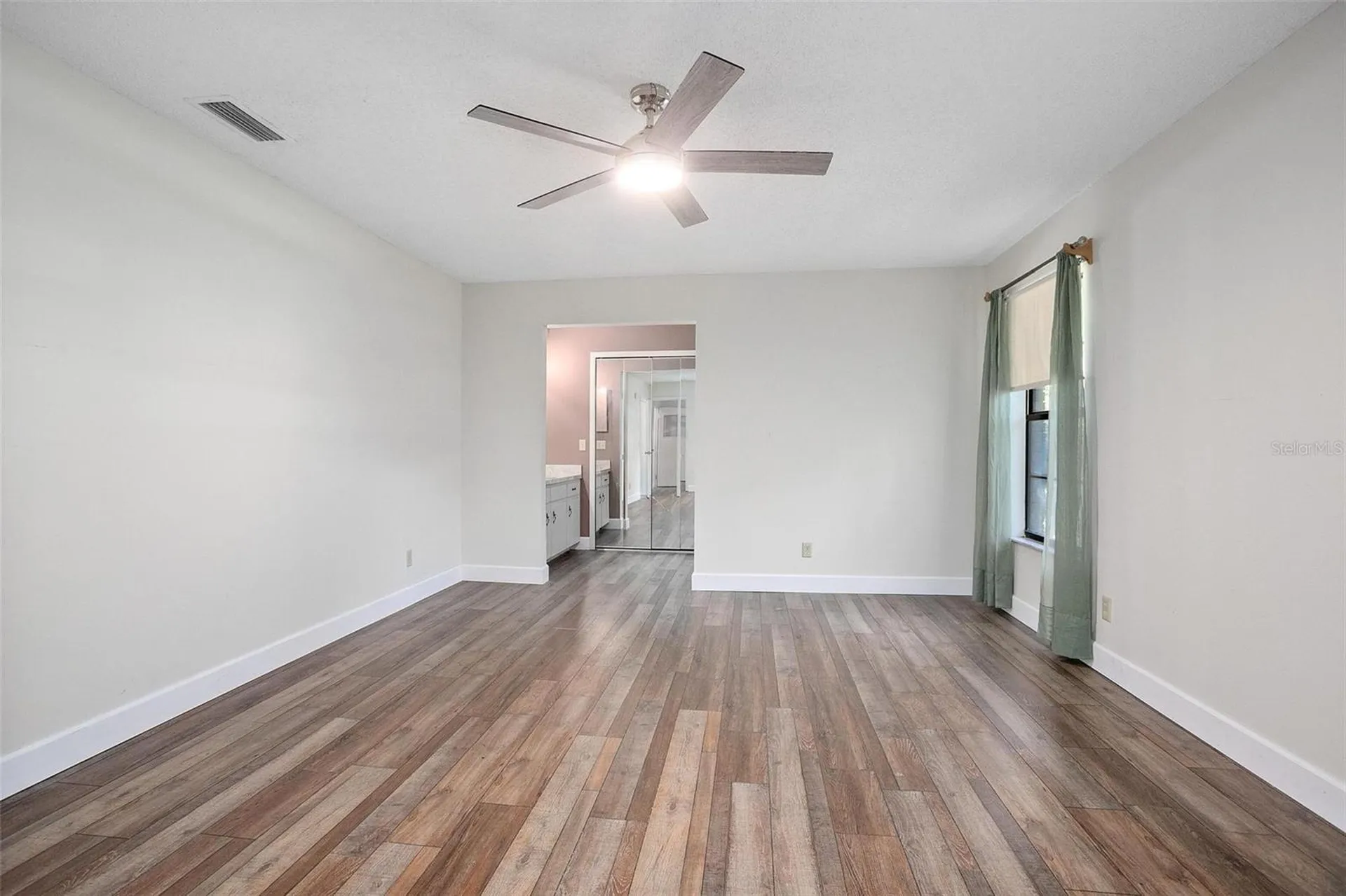 1142 Valley View Lane Deland FL 32720
