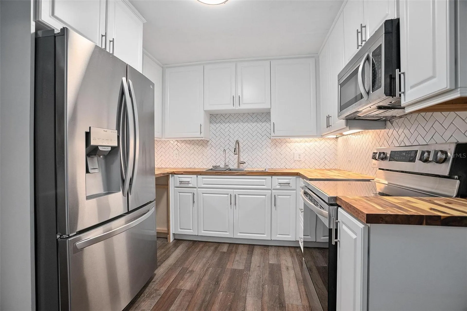 1142 Valley View Lane Deland FL 32720