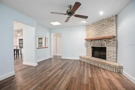 1142 Valley View Lane Deland FL 32720