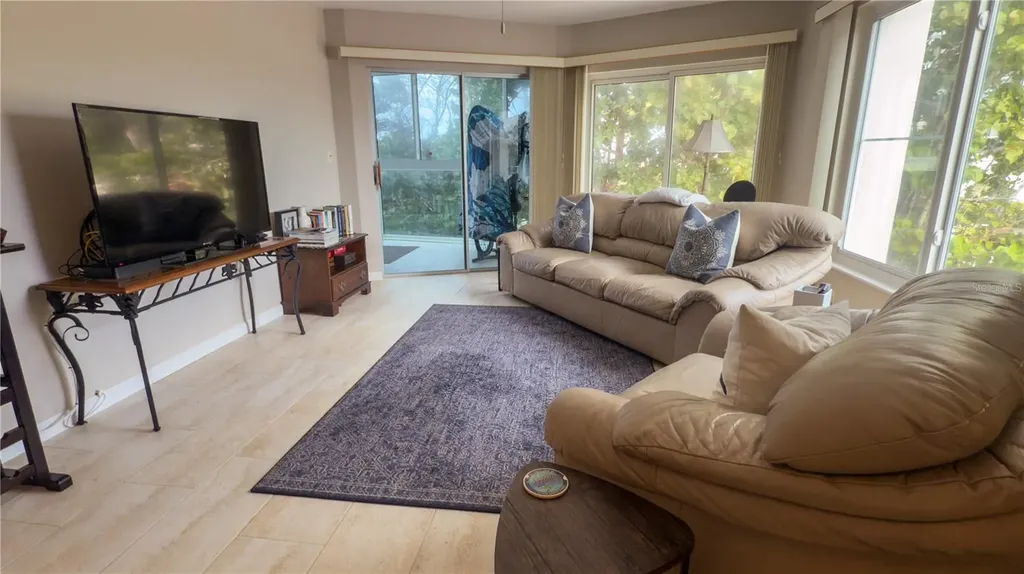 1900 Benjamin Franklin Drive Sarasota FL 34236