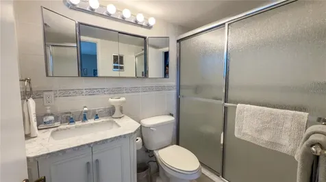 1900 Benjamin Franklin Drive Sarasota FL 34236