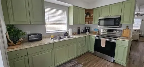 10213 N Ojus Drive Tampa FL 33617