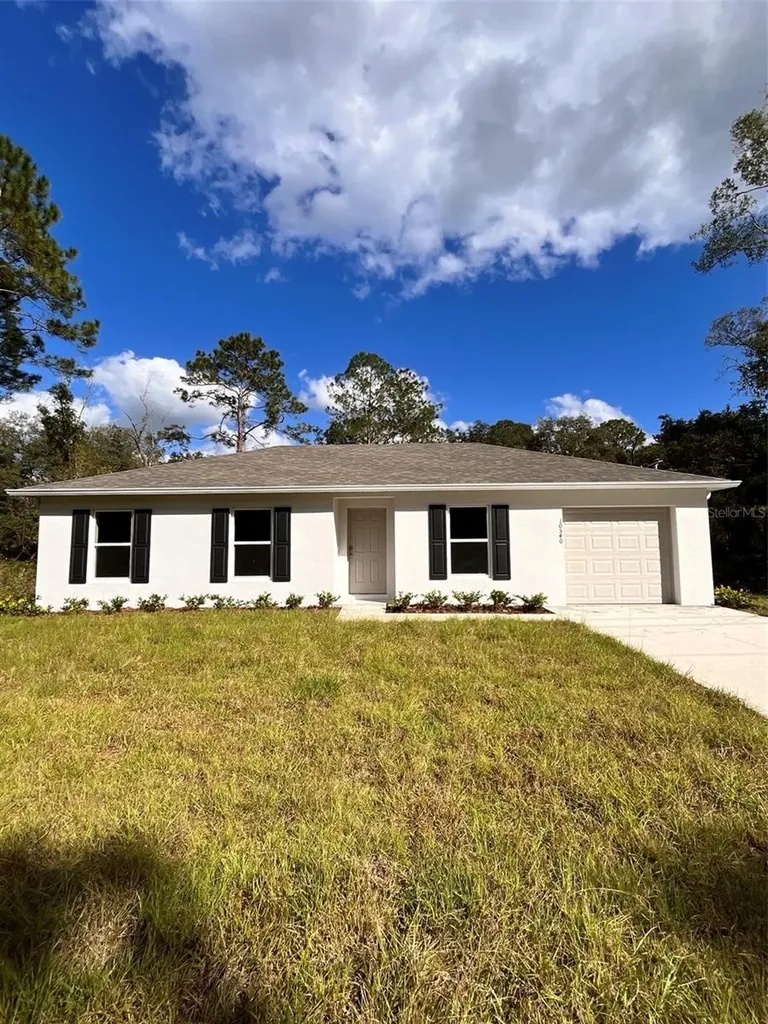 10540 Yeager Avenue Hastings FL 32145