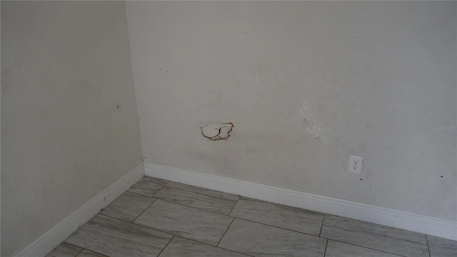 110 NW 24th Terrace Cape Coral FL 33993