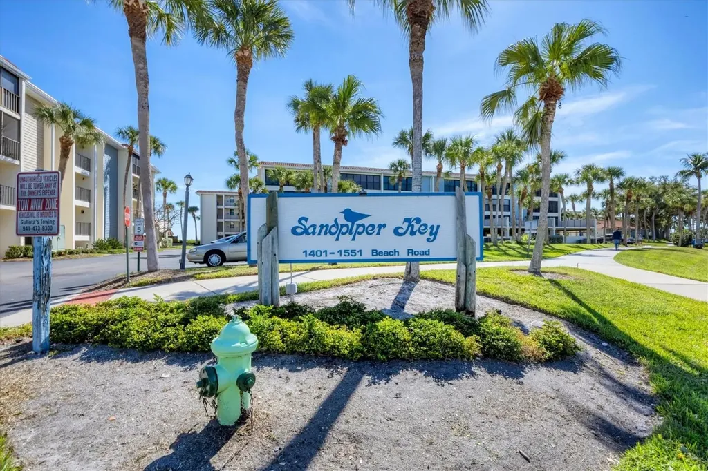 1501 Beach Road Englewood FL 34223