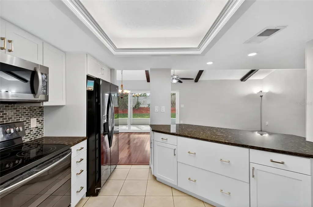 302 Leafwood Road Tarpon Springs FL 34689
