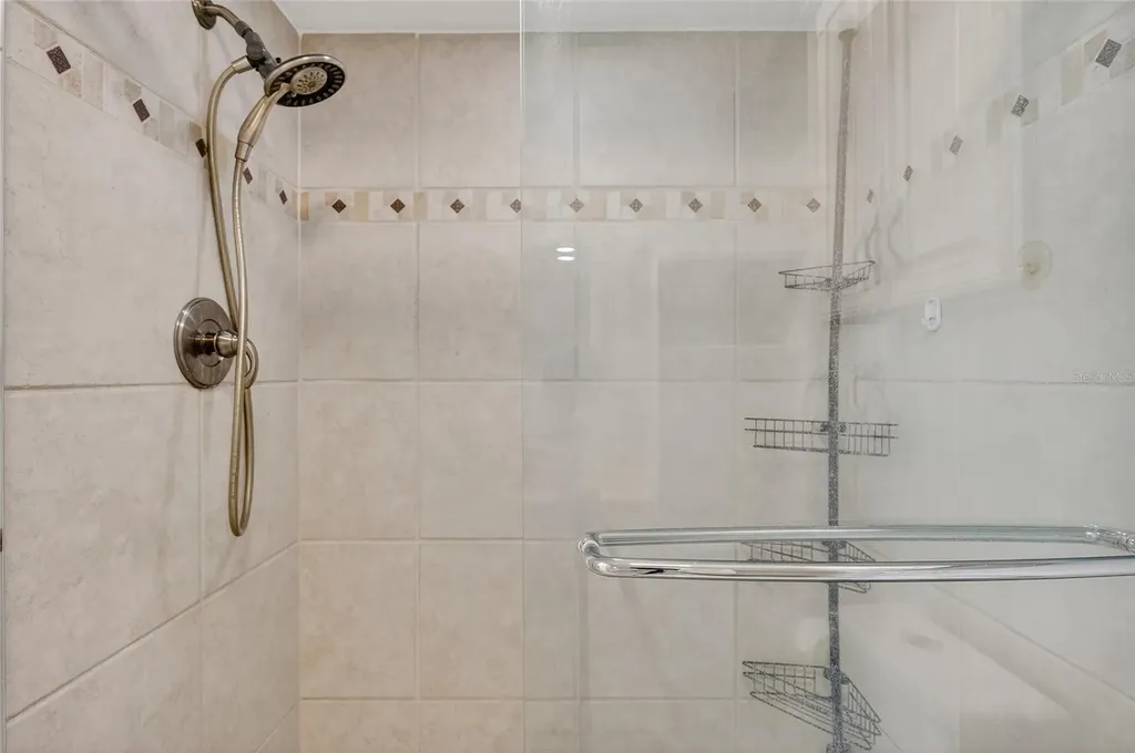 302 Leafwood Road Tarpon Springs FL 34689