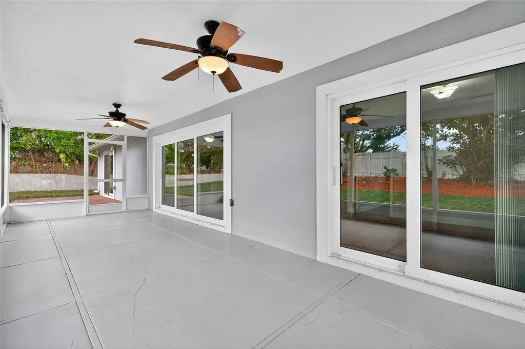 302 Leafwood Road Tarpon Springs FL 34689