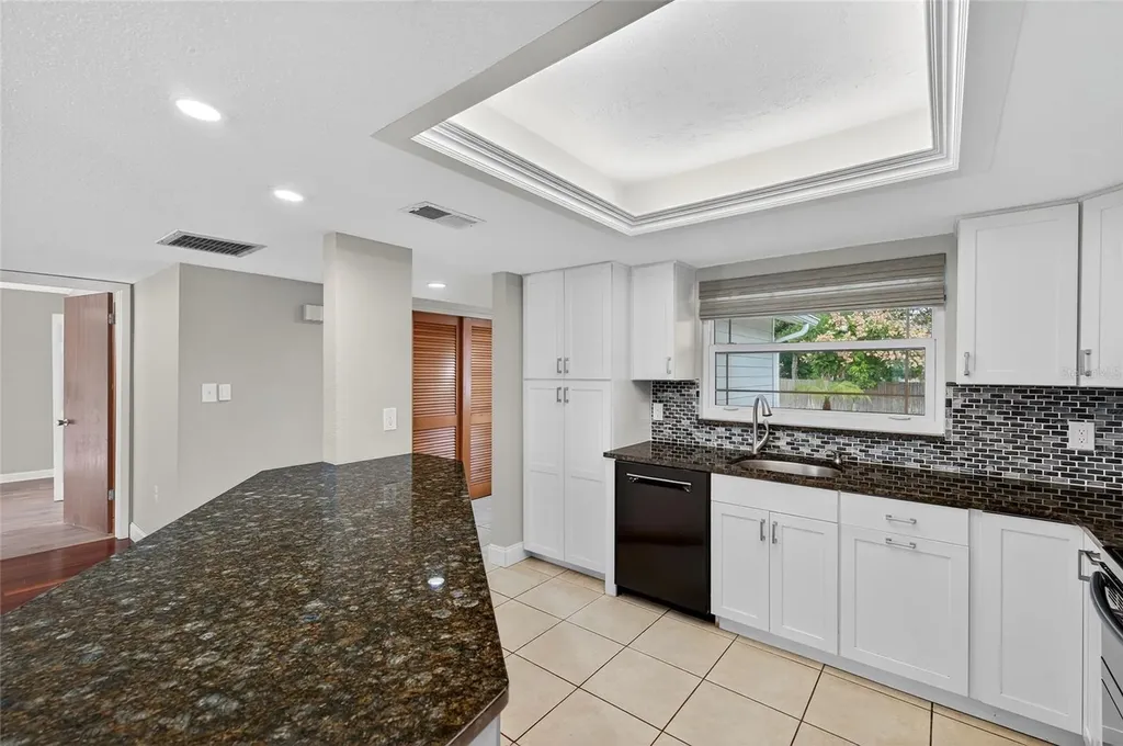 302 Leafwood Road Tarpon Springs FL 34689