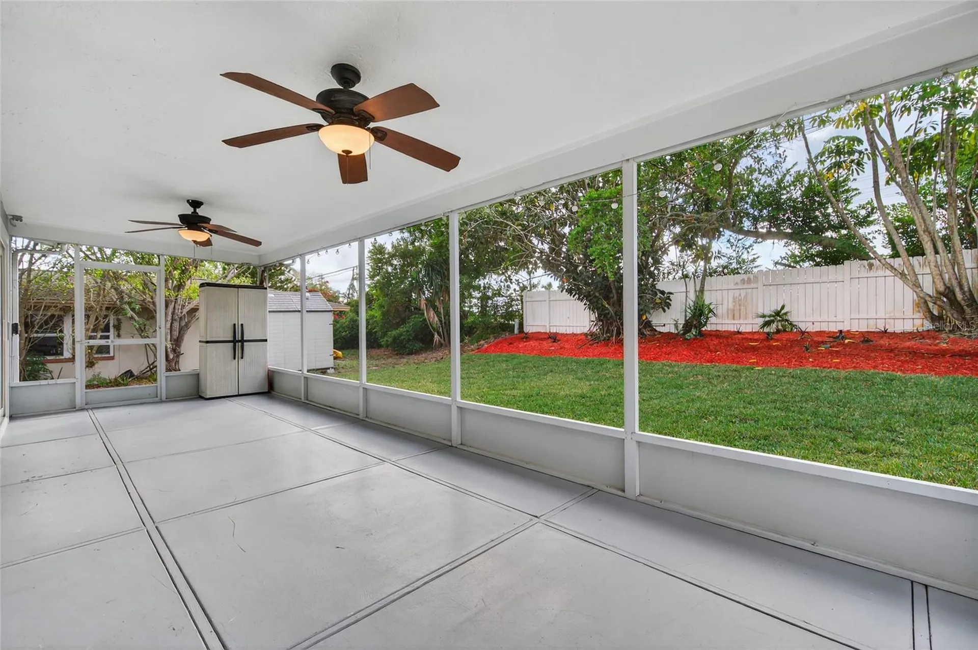302 Leafwood Road Tarpon Springs FL 34689