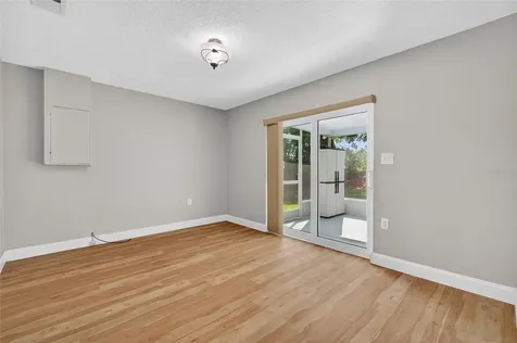 302 Leafwood Road Tarpon Springs FL 34689