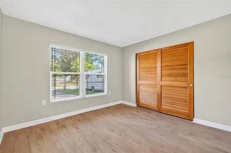302 Leafwood Road Tarpon Springs FL 34689