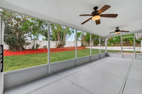 302 Leafwood Road Tarpon Springs FL 34689