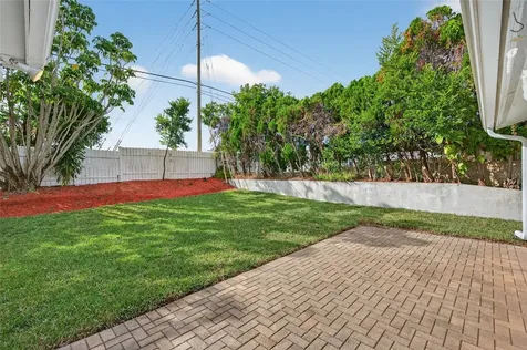 302 Leafwood Road Tarpon Springs FL 34689
