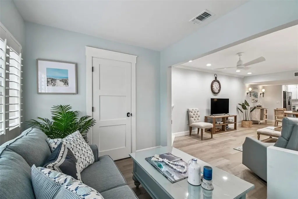 8 Glencoe Place Dunedin FL 34698