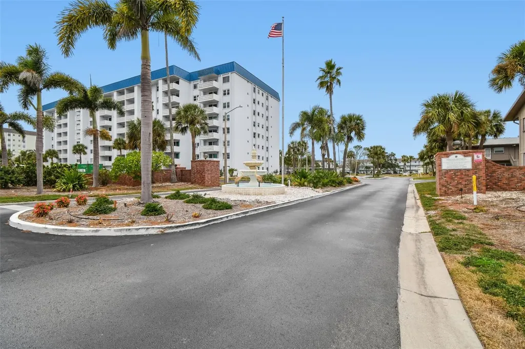 8 Glencoe Place Dunedin FL 34698