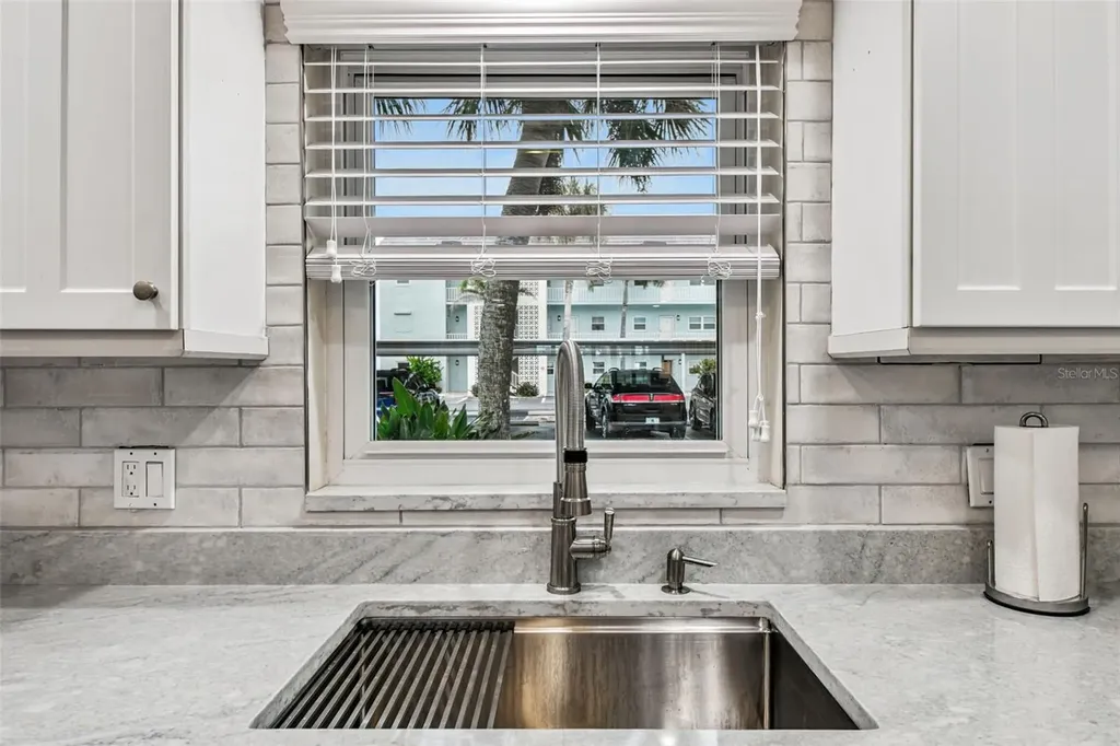 8 Glencoe Place Dunedin FL 34698