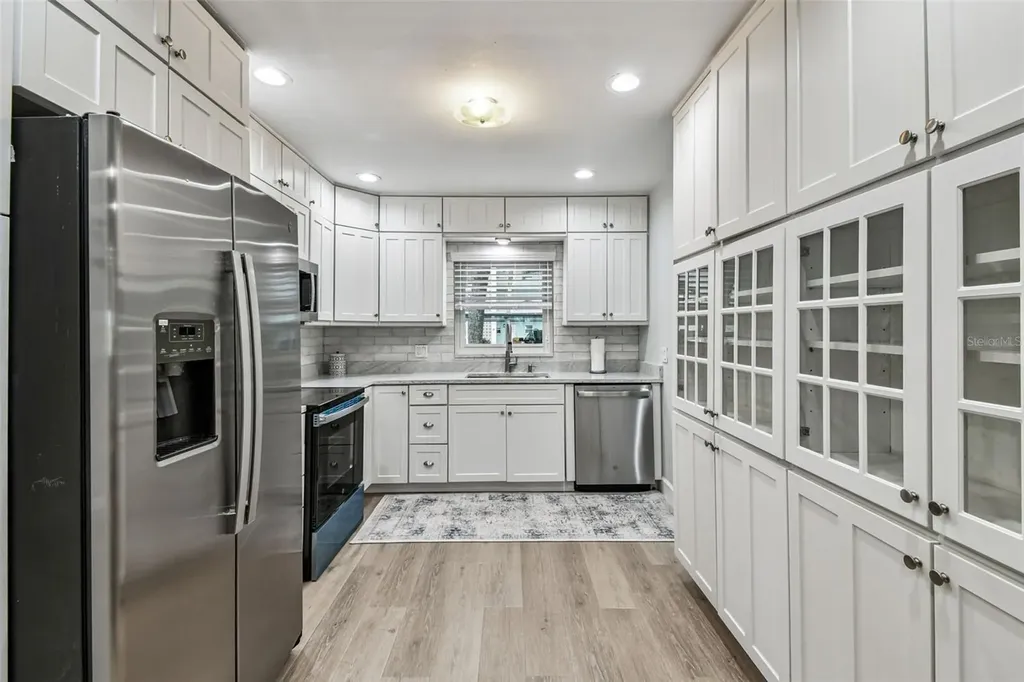 8 Glencoe Place Dunedin FL 34698